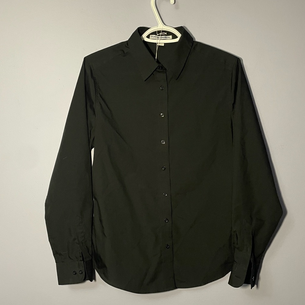 Women’s Medium Port Authority Shirt